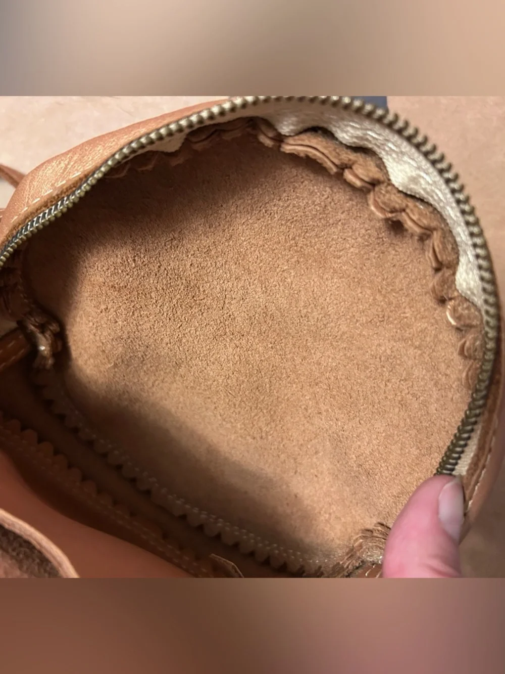 Portland Leather Goods Sm Circle Crossbody HAVA EUC full grain PLG purse bag